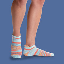 Load image into Gallery viewer, Women's Brush Stripe Ankle Socks