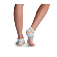 Load image into Gallery viewer, Women's Brush Stripe Ankle Socks