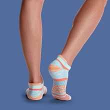Load image into Gallery viewer, Women's Brush Stripe Ankle Socks