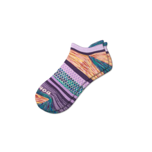 Load image into Gallery viewer, Women's Brush Stripe Ankle Socks