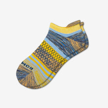 Load image into Gallery viewer, Women's Brush Stripe Ankle Socks