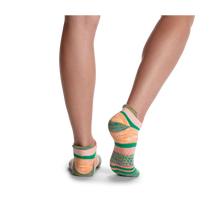 Load image into Gallery viewer, Women's Brush Stripe Ankle Socks