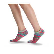 Load image into Gallery viewer, Women's Brush Stripe Ankle Socks