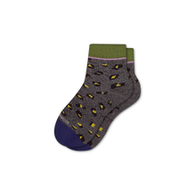 Load image into Gallery viewer, Women's Lightweight Sparkle Leopard Quarter Socks