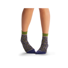 Load image into Gallery viewer, Women's Lightweight Sparkle Leopard Quarter Socks