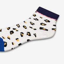 Load image into Gallery viewer, Women's Lightweight Sparkle Leopard Quarter Socks