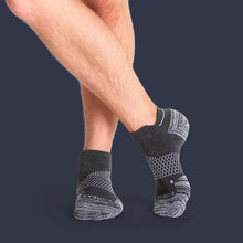 Load image into Gallery viewer, Men's Performance Running Ankle Sock Gift Bag